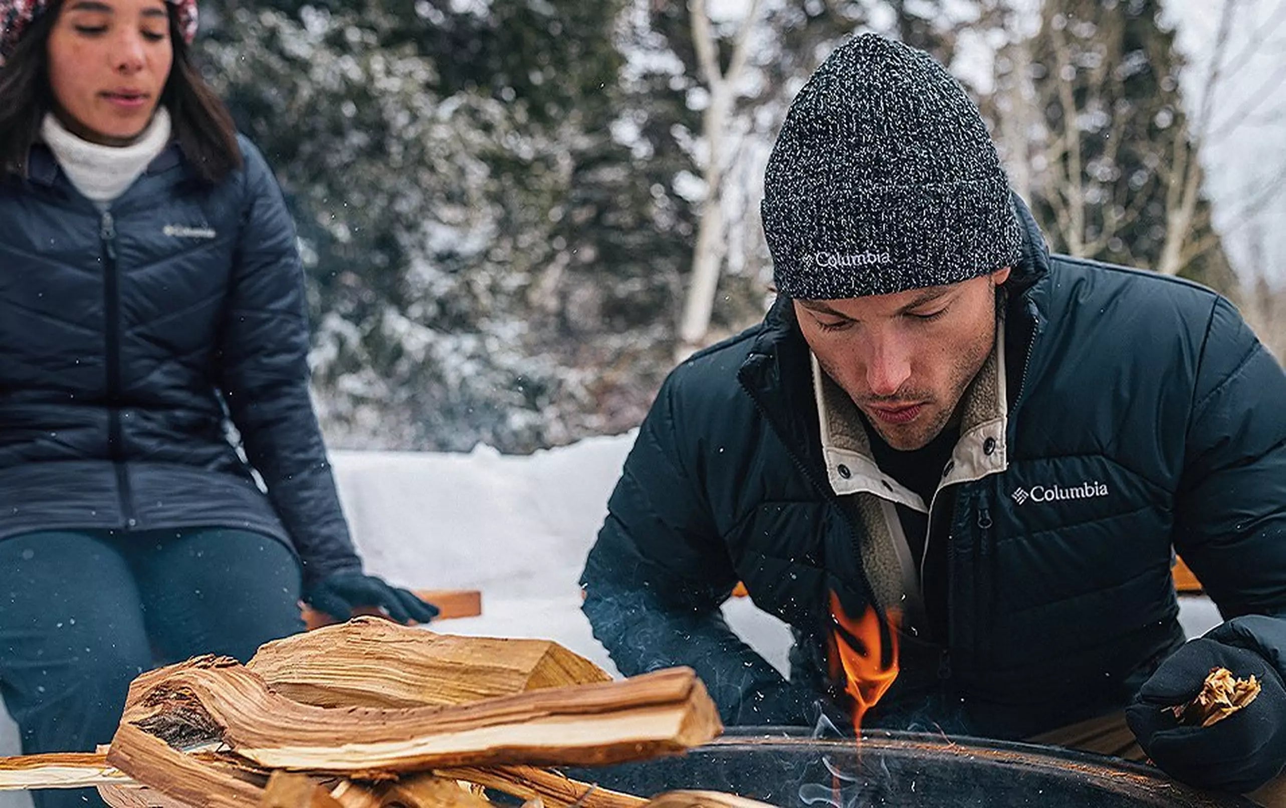 Qué llevar para acampar en invierno: una lista de artículos esenciales