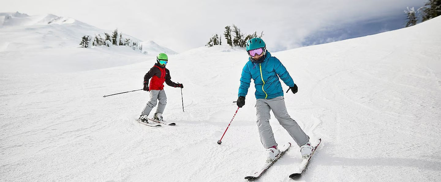 Consejos para esquiar y practicar snowboard con niños
