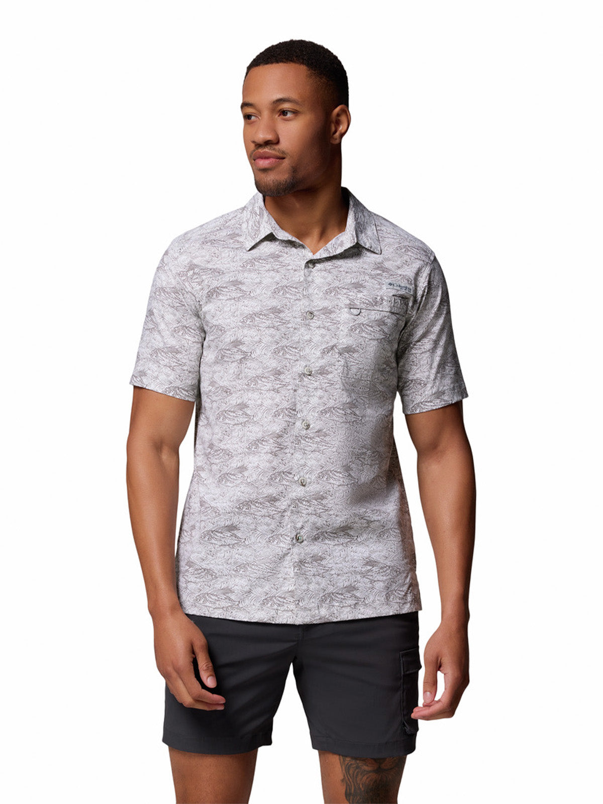 Camisa Manga Corta Hombre Wild Cast Camp Gris Columbia