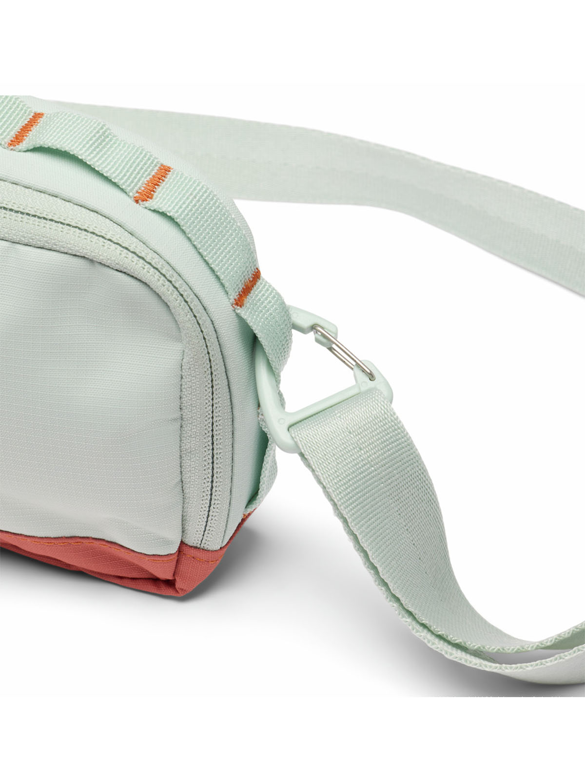 Banano Unisex Trail Traveler Bag Verde Columbia