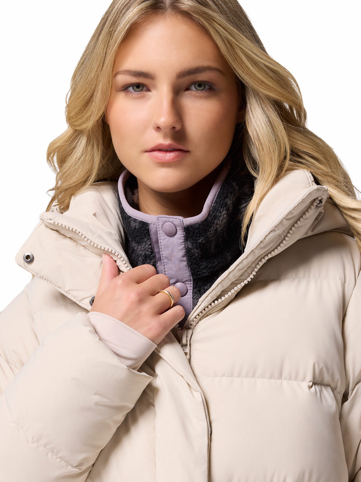 Parka Mujer Amaze Puff Mid Hood Gris Columbia