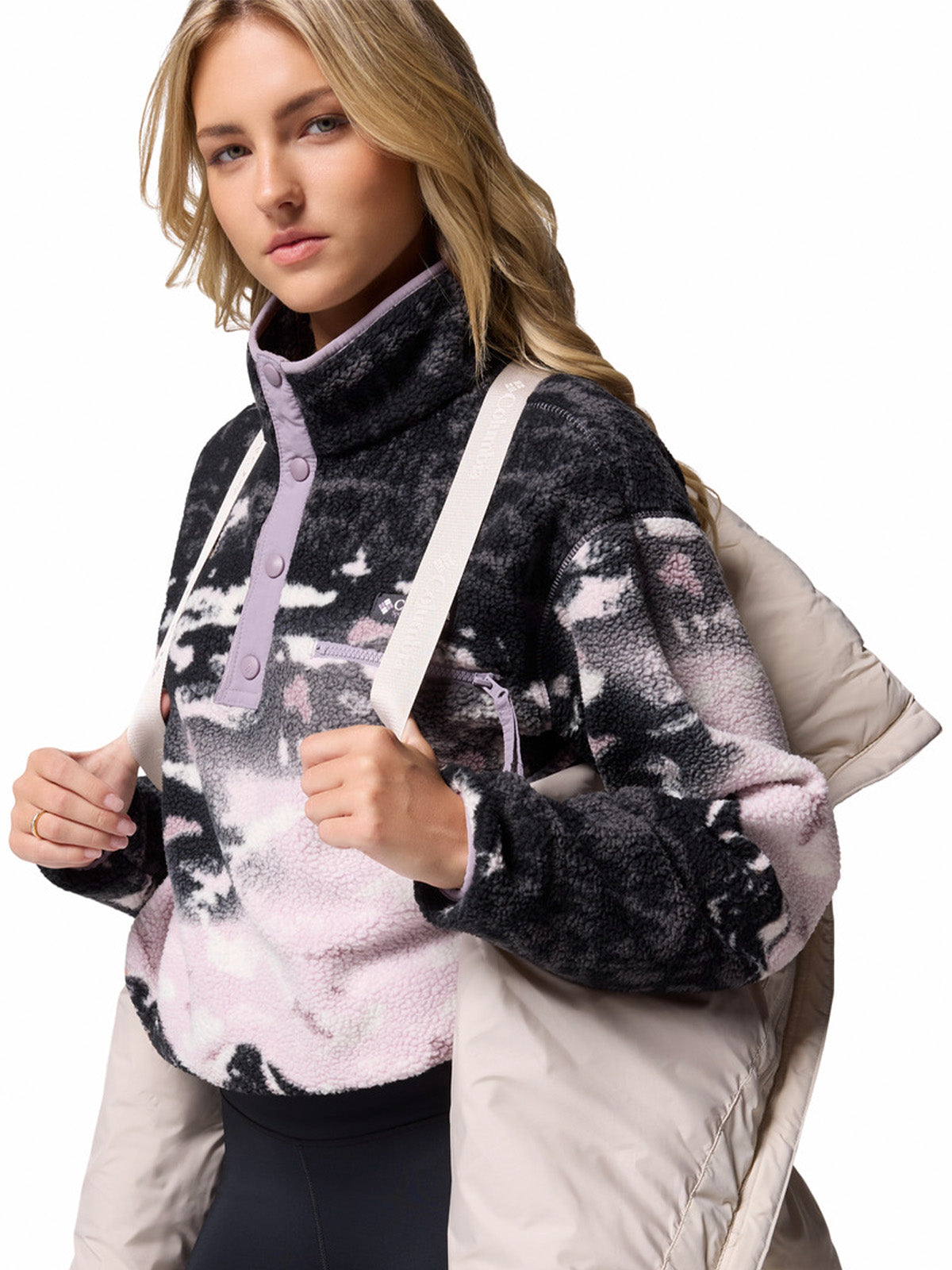 Parka Mujer Amaze Puff Mid Hood Gris Columbia